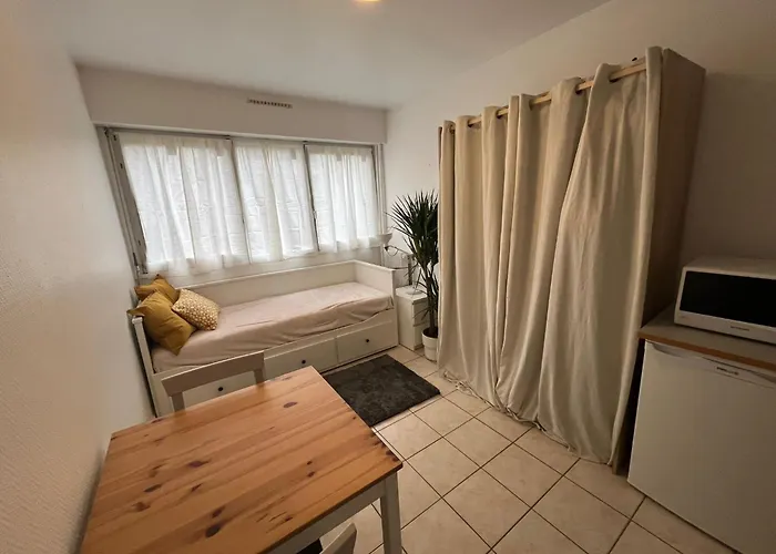 20e Апартаменты Париж