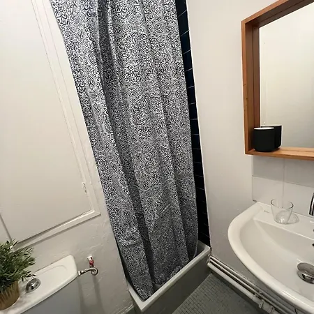 20e شقة باريس